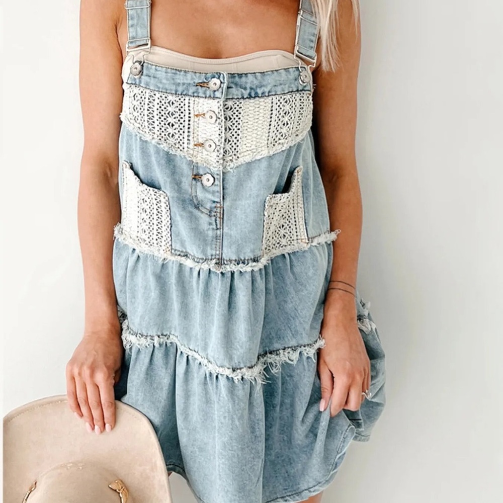 NWT POL Boho Lace Crochet Denim Frayed Overall Dress Size Large